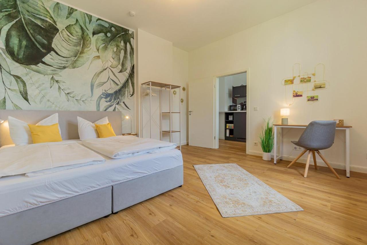 Modernes Apartment - Zentral, Ruhig, Wlan, Netflix, Kueche, Schreibtisch, Parkplatz, Waschtrockner 콧부스 외부 사진