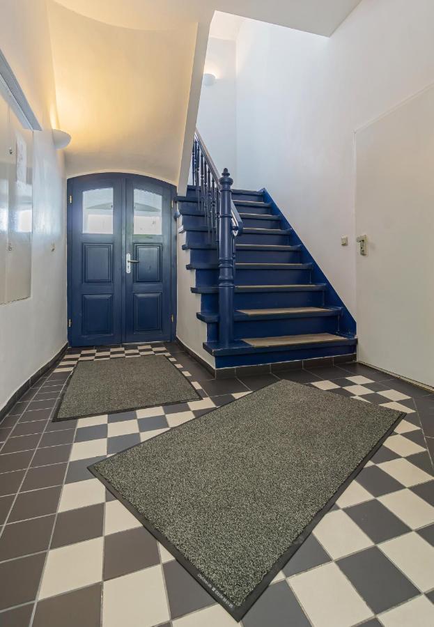 Modernes Apartment - Zentral, Ruhig, Wlan, Netflix, Kueche, Schreibtisch, Parkplatz, Waschtrockner 콧부스 외부 사진